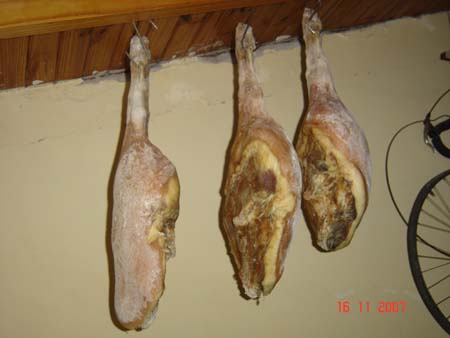 03 Jamones de Victor